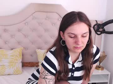 Mayakinky Chaturbate stream image from June 26, 2025