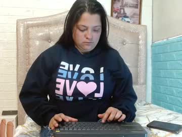 Kataleyastiward Chaturbate stream image from June 26, 2025