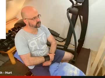 Bazzz_8 Chaturbate stream image from June 26, 2025