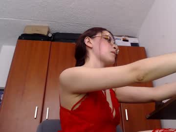 Julie_Autmn_ Chaturbate stream image from June 26, 2025