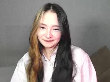 Cutiieeekim Chaturbate stream image from June 26, 2025