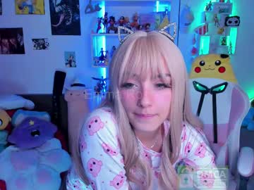 Emmarosse11 Chaturbate stream image from June 26, 2025