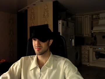 Huggo_M Chaturbate stream image from June 26, 2025