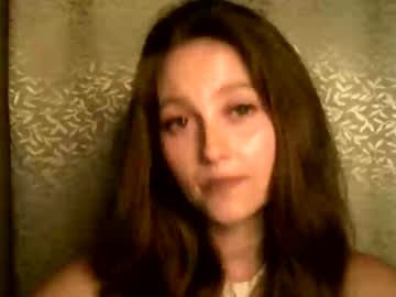 Lunafeather Chaturbate stream image from June 26, 2025