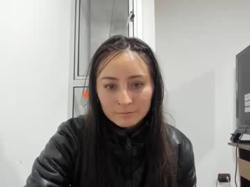 Mia_Kanee Chaturbate stream image from June 26, 2025