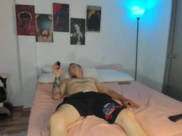 Michael_And_Mia20 Chaturbate stream image from June 26, 2025