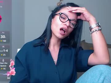 Serenesophi Chaturbate stream image from June 26, 2025