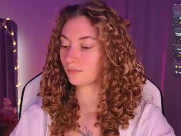 Lady_Curls Chaturbate stream image from June 26, 2025