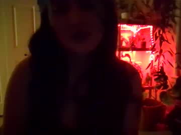 1evilqueen Chaturbate stream image from June 27, 2025