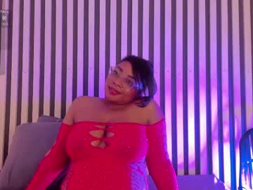 Abrilsantana_ Chaturbate stream image from June 27, 2025