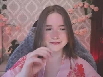 Linalyy Chaturbate stream image from June 27, 2025