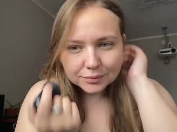 Blossomangel Chaturbate stream image from June 27, 2025