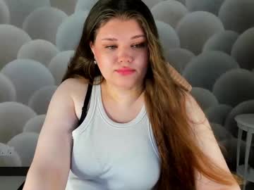 Elle_One Chaturbate stream image from June 27, 2025