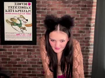 Bansheekind Chaturbate stream image from June 27, 2025