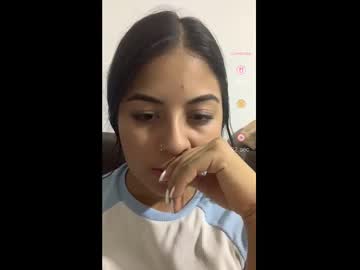 Nicejuli19 Chaturbate stream image from June 27, 2025