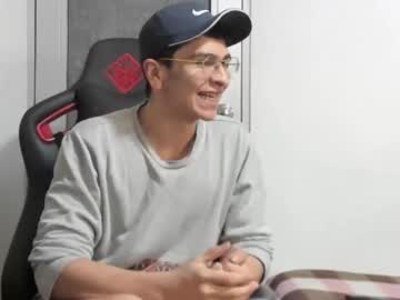 Logannick Chaturbate stream image from June 27, 2025