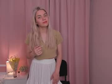 Blushkitty Chaturbate stream image from June 27, 2025