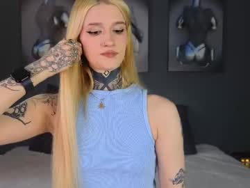 Clarewoods Chaturbate stream image from June 27, 2025
