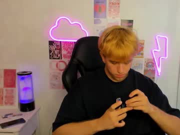 Diongrey Chaturbate stream image from June 27, 2025
