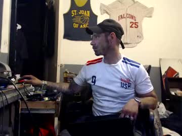 Themechanic_ Chaturbate stream image from June 27, 2025