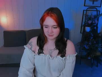 Lunaali Chaturbate stream image from June 27, 2025