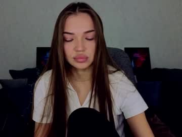 Evapaw Chaturbate stream image from June 27, 2025