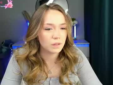Hottease_Pvt Chaturbate stream image from June 27, 2025