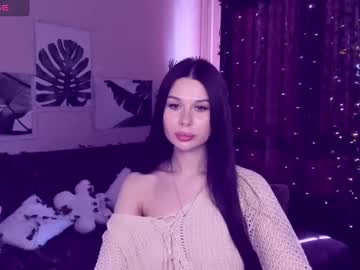 Laylagreat stream image from June 27, 2025