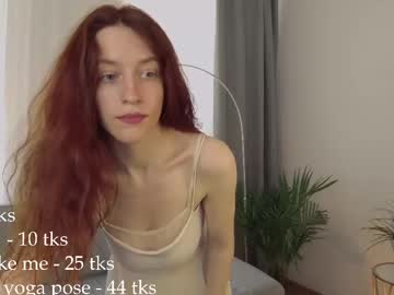 Red_Summers_Bunny_ Chaturbate stream image from June 27, 2025