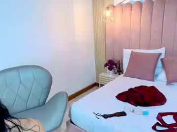 Ninnafoxx_1 Chaturbate stream image from June 27, 2025