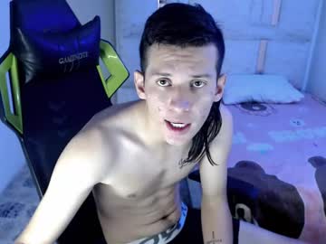 Estevan_Andress Chaturbate stream image from June 27, 2025