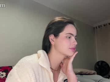 Maluoficial Chaturbate stream image from June 27, 2025