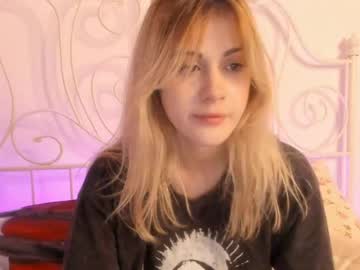 Candyhannah Chaturbate stream image from June 27, 2025