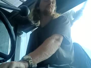 Drakecloude96 Chaturbate stream image from June 27, 2025