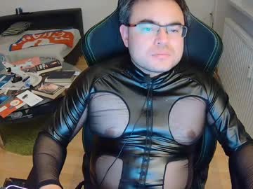 Latexboy893 Chaturbate stream image from June 27, 2025