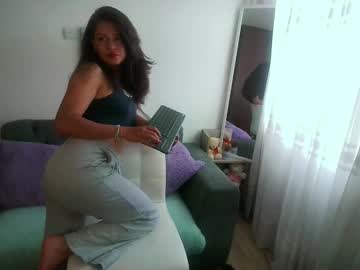 Lolaandcamille Chaturbate stream image from June 27, 2025