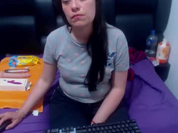 Squirtamazingxxx Chaturbate stream image from June 27, 2025
