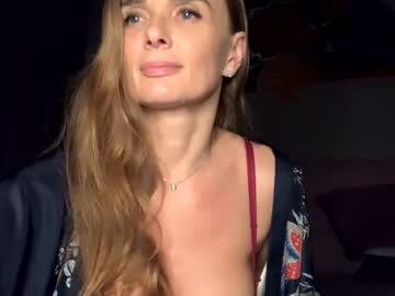 Talin19 Chaturbate stream image from June 27, 2025