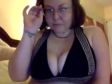 Juliansbedroom Chaturbate stream image from June 28, 2025