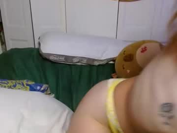 Earthyevie Chaturbate stream image from June 28, 2025
