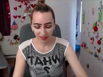 Evelynangel Chaturbate stream image from June 28, 2025