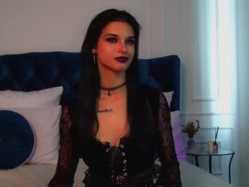 Beverlyyork Chaturbate stream image from June 28, 2025