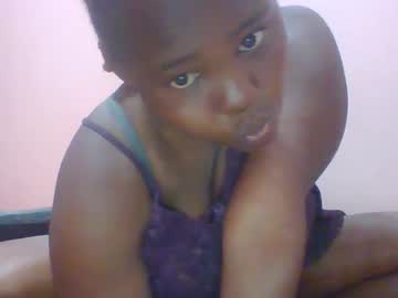 Bebswee21 Chaturbate stream image from June 28, 2025
