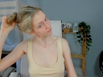 Sharonevansi Chaturbate stream image from June 28, 2025