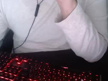 Wellingtont Chaturbate stream image from June 28, 2025