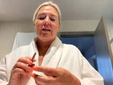 Sexy_English_Milf Chaturbate stream image from June 28, 2025