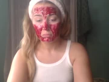 Thelittlebambii Chaturbate stream image from June 28, 2025