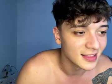 Mikelaur Chaturbate stream image from June 28, 2025