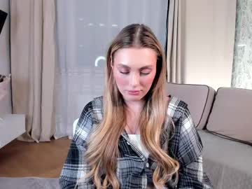 Althenahewell Chaturbate stream image from June 28, 2025
