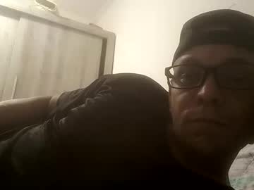 Roberto7082989 Chaturbate stream image from June 28, 2025
